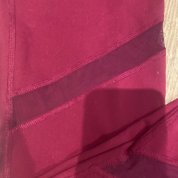Old Navy Active Go Dry Tech Mesh Leggings Burgundy Sz S - Picture 2 of 7